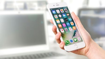 5 apps para dividir la cuenta con tus amigos sin hacer cuentas