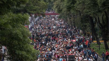 Integrantes de la CNTE en calles de la alcaldía Tlalpan