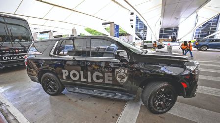 Patrulla en un aeropuerto de EU, previo al Mundial.
